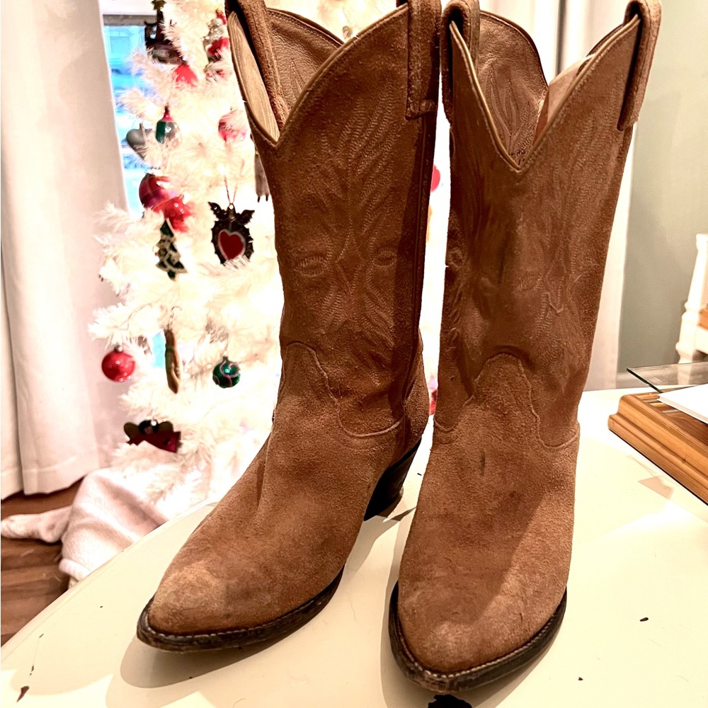 Vintage Cowboy Boots. Tony Lama light tan suede women’s boots size 7M